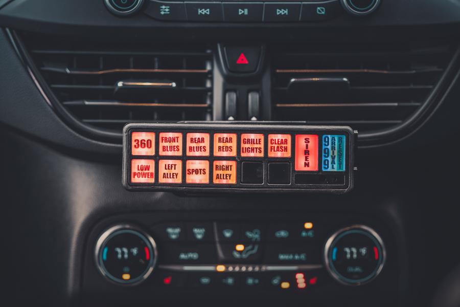 Детали интерьера Ford Focus ST Estate Police 2019 года  (UK) (фото 3 из 8)